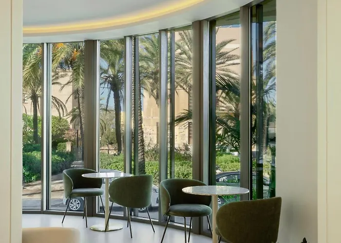 Cento Palme Готель