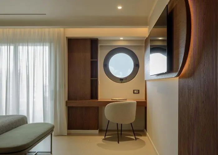 Cento Palme Rhodes City